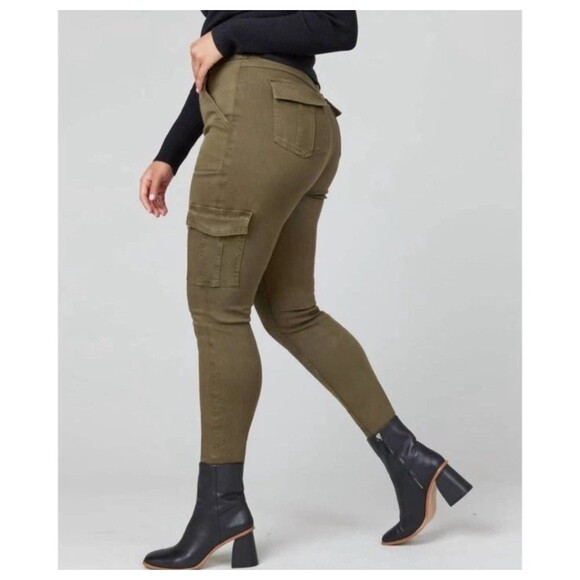 SPANX Stretch Twill Ankle Cargo Womens Pants Darkened Olive Small - Picture 3 of 16